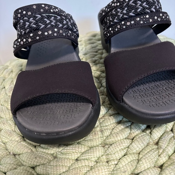 BZEES PREMIUM Fireworks Woven Black Washable Slide Comfort Sandals NWOB - Picture 6 of 9